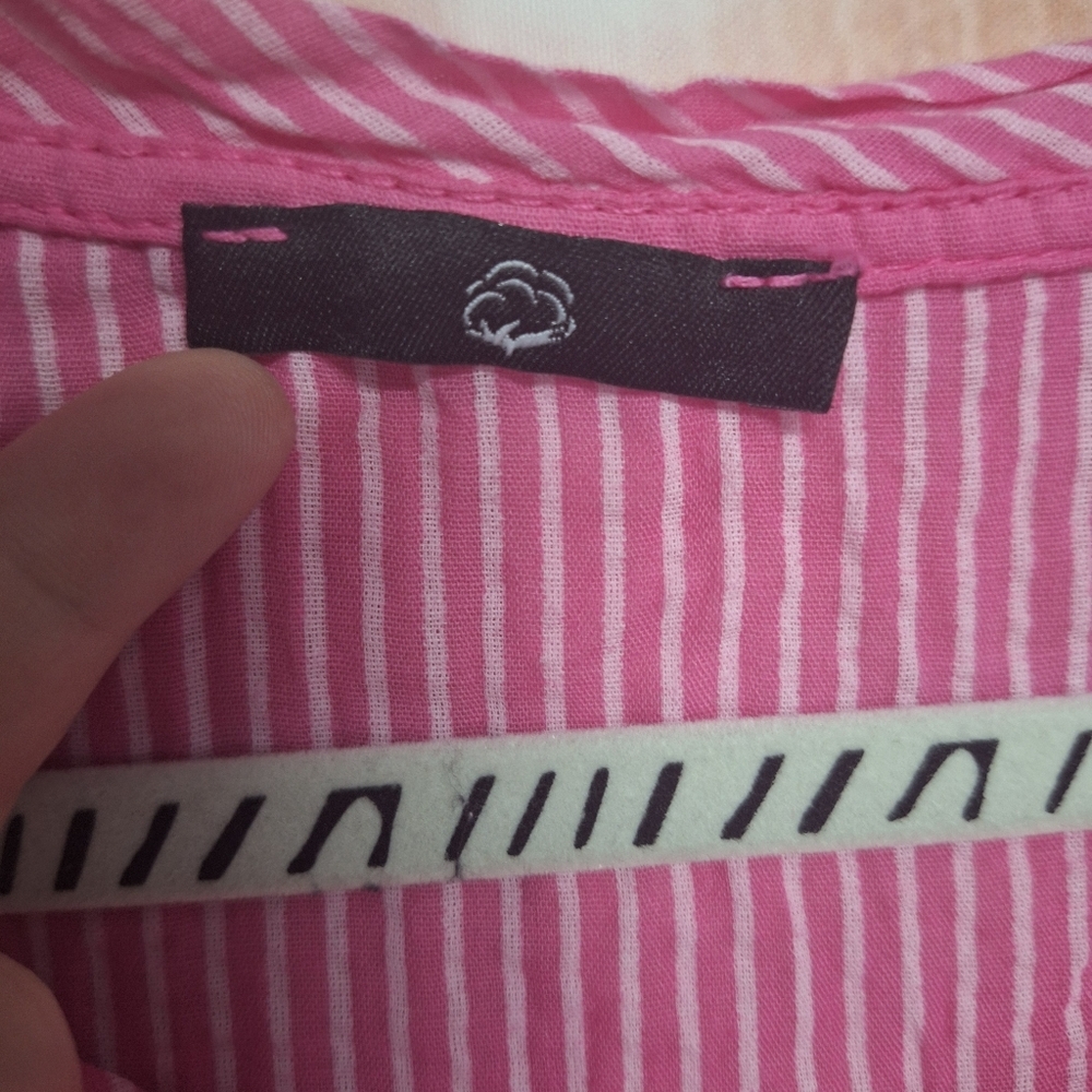 Pink and white striped blouse size medium - Picture 5 of 6